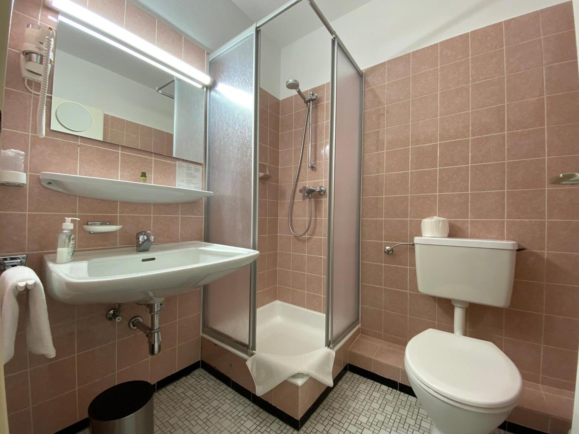 Adamidis Hotel Altenmedingen Extérieur photo
